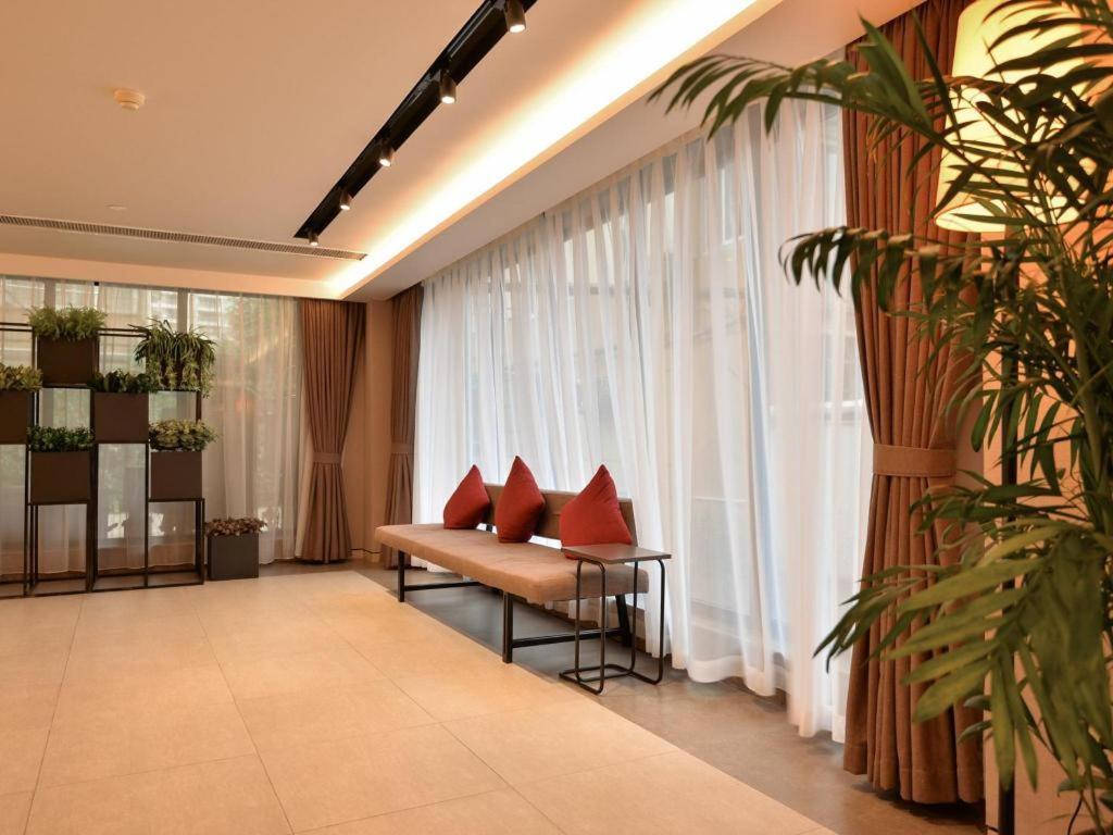 Home Inns Plus Shanghai Xujiahui Branch Xangai Exterior foto