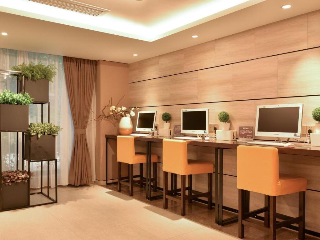 Home Inns Plus Shanghai Xujiahui Branch Xangai Exterior foto