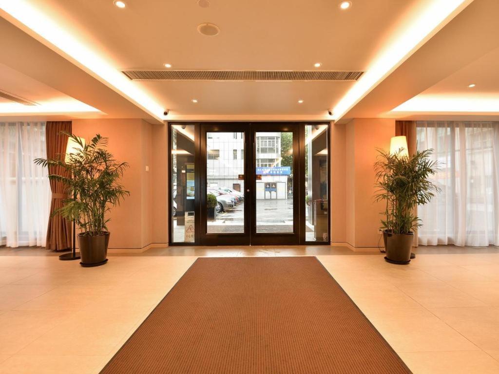 Home Inns Plus Shanghai Xujiahui Branch Xangai Exterior foto
